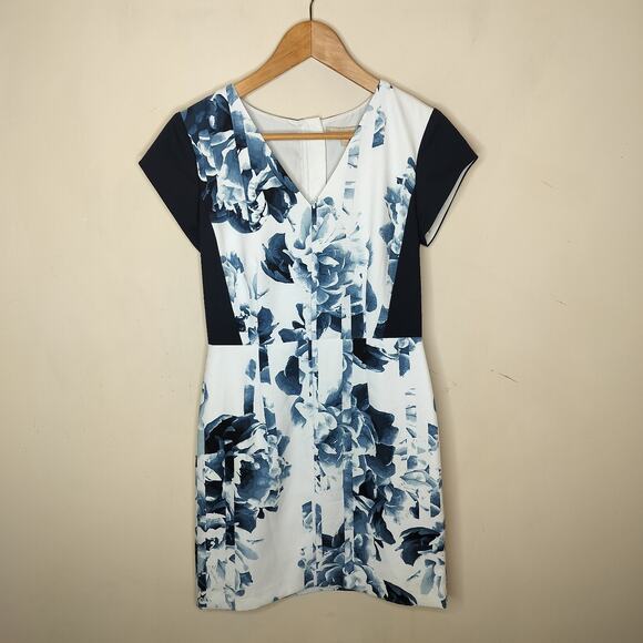 Banana Republic Dresses & Skirts - Banana Republic Floral Dress Cap Sleeve Sheath